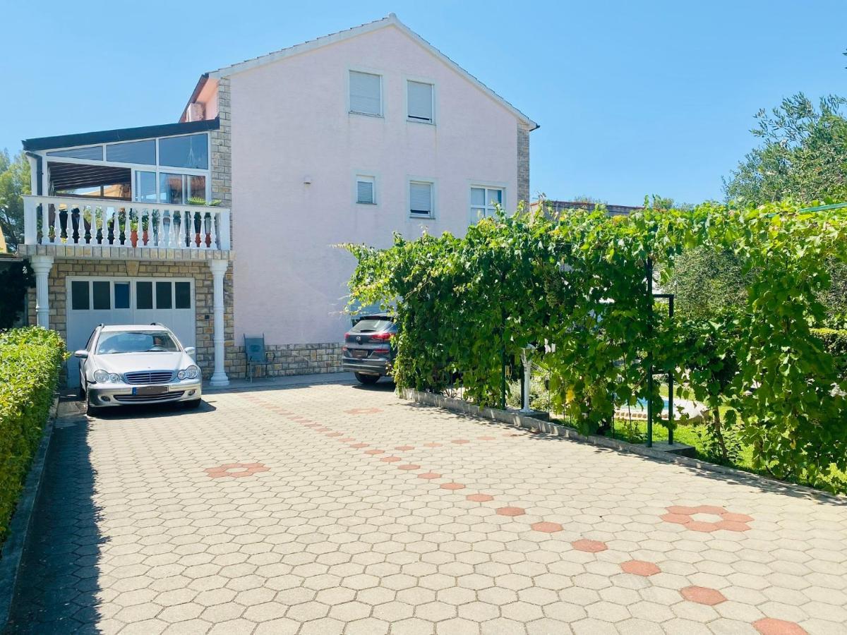 Villa Chiara Vodice Buitenkant foto
