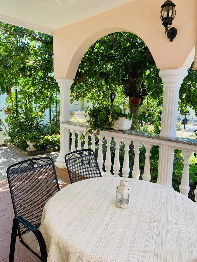 Villa Chiara Vodice Buitenkant foto
